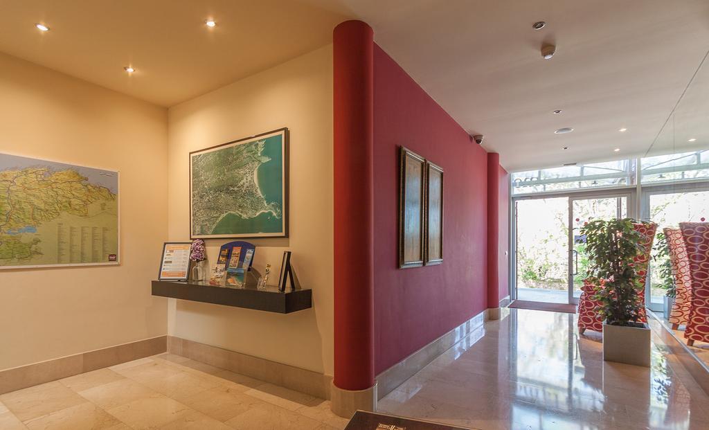 Apartamentos Mar Comillas Dış mekan fotoğraf