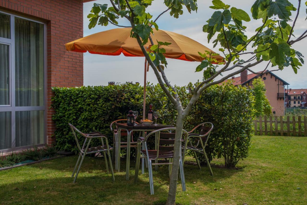 Apartamentos Mar Comillas Dış mekan fotoğraf