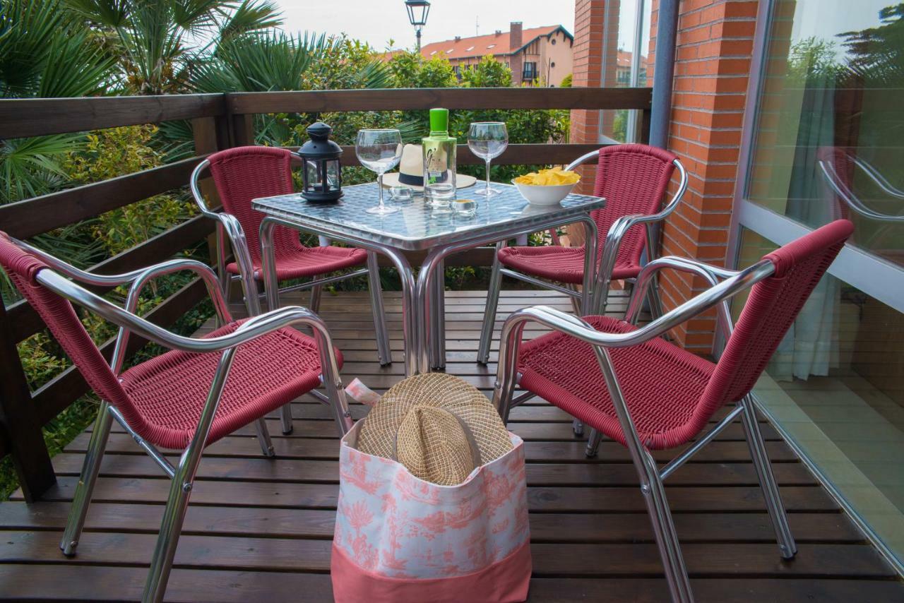 Apartamentos Mar Comillas Dış mekan fotoğraf