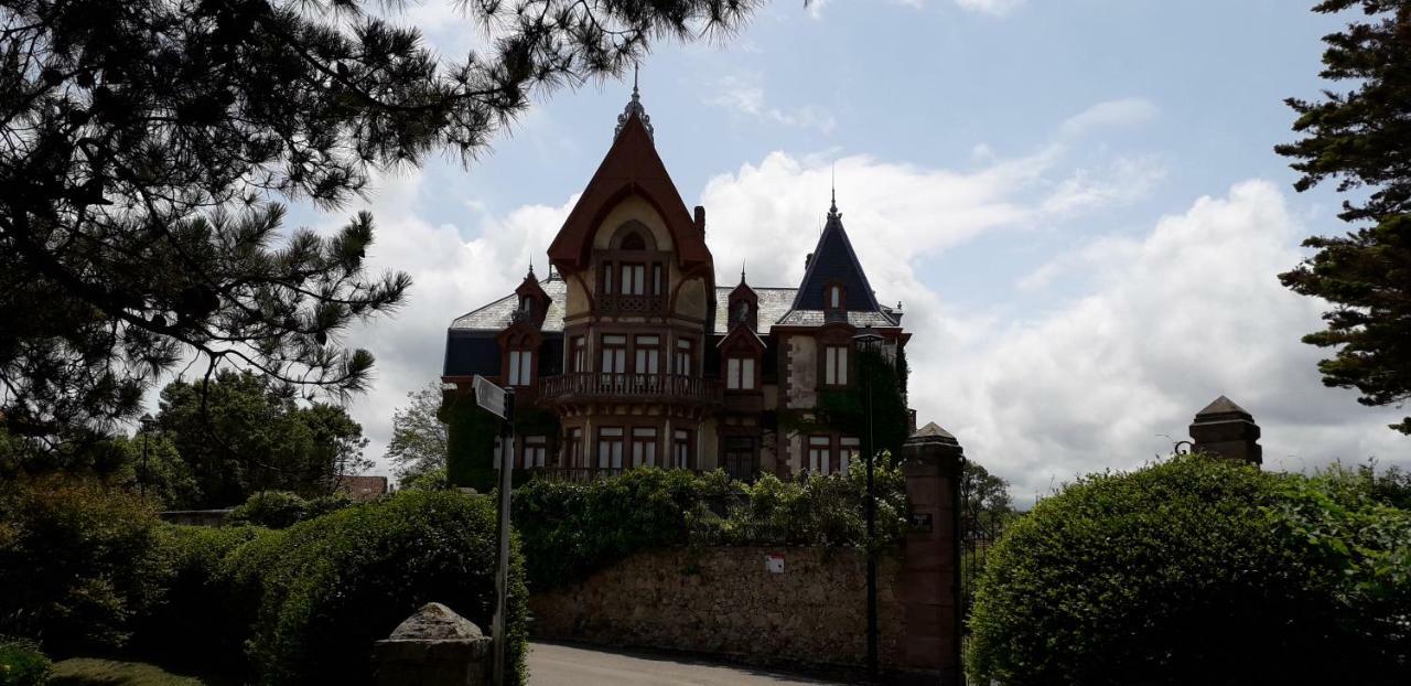 Apartamentos Mar Comillas Dış mekan fotoğraf